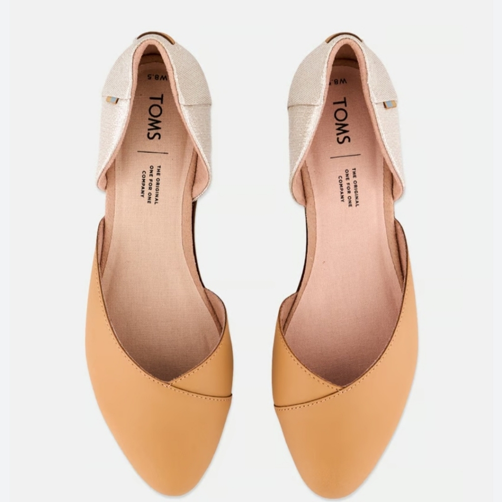 Toms Two-Tone Flats in Cream and Tan